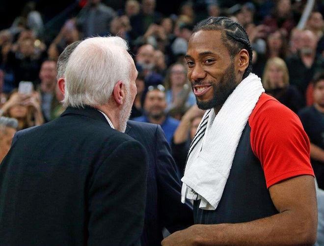 随着AC米兰3-2大逆转，意甲最新积分榜出炉：榜首易主+前三重洗牌（AC米兰3-2逆转，意甲新积分榜出炉：榜首易位，前三重排）