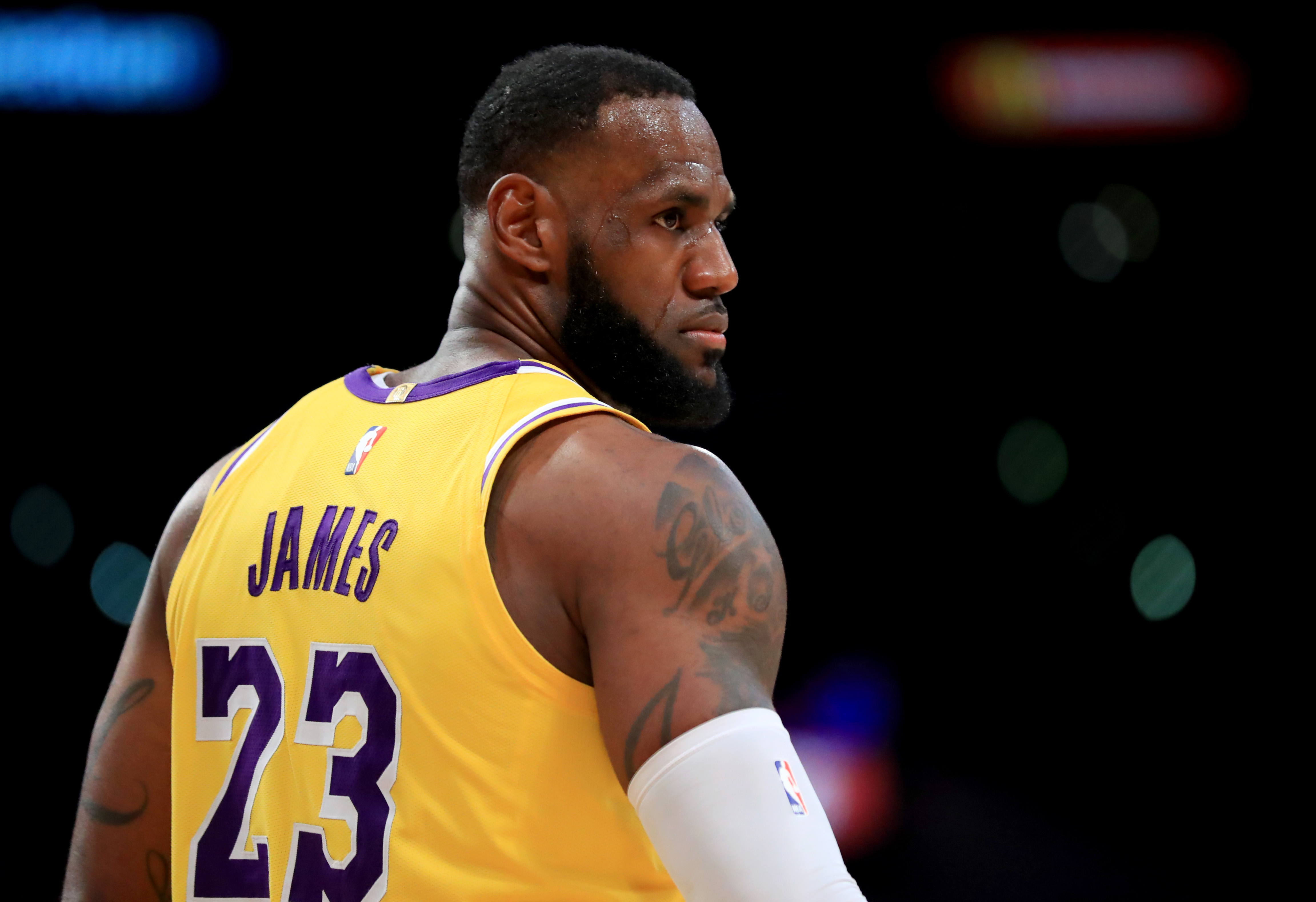 世界杯欧洲区附加赛抽签：意大利vs北爱尔兰，乌克兰vs瑞典！（欧洲区世预赛附加赛抽签结果：意大利对阵北爱尔兰，乌克兰迎战瑞典）