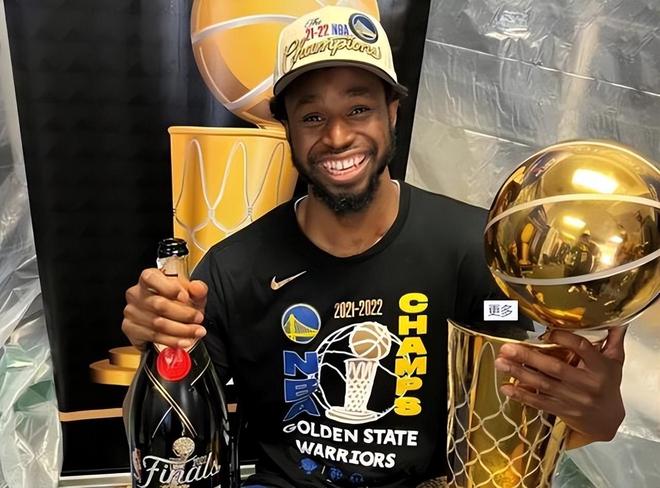 篮球NBA球队球员赛季表现分析（NBA赛季球队与球员表现解析）