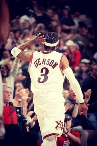 鲍威尔：高诗岩做出了非常好的表率作用 他能够把全队融在一起（鲍威尔赞高诗岩：以身作则，带动全队融为一体）