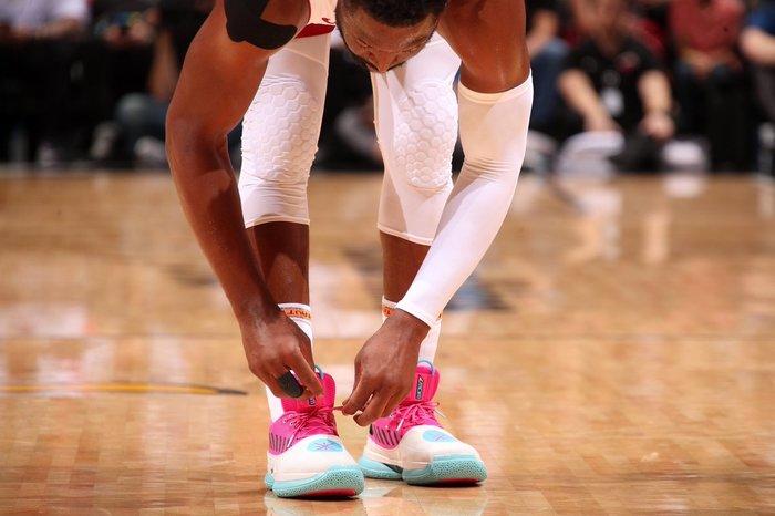 CBA球队战术分析：新疆队防守策略,（CBA战术透视：新疆队防守体系解析）