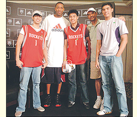 CBA球员最佳阵容提名：前三竞争激烈,（CBA最佳阵容提名公布：三甲之争白热化）