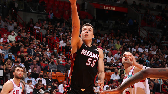 拉基蒂奇：无论哪队球迷都会喜欢魔笛；亚马尔要走自己的路（拉基蒂奇：魔笛赢得各队球迷喜爱；亚马尔该走自己的路）