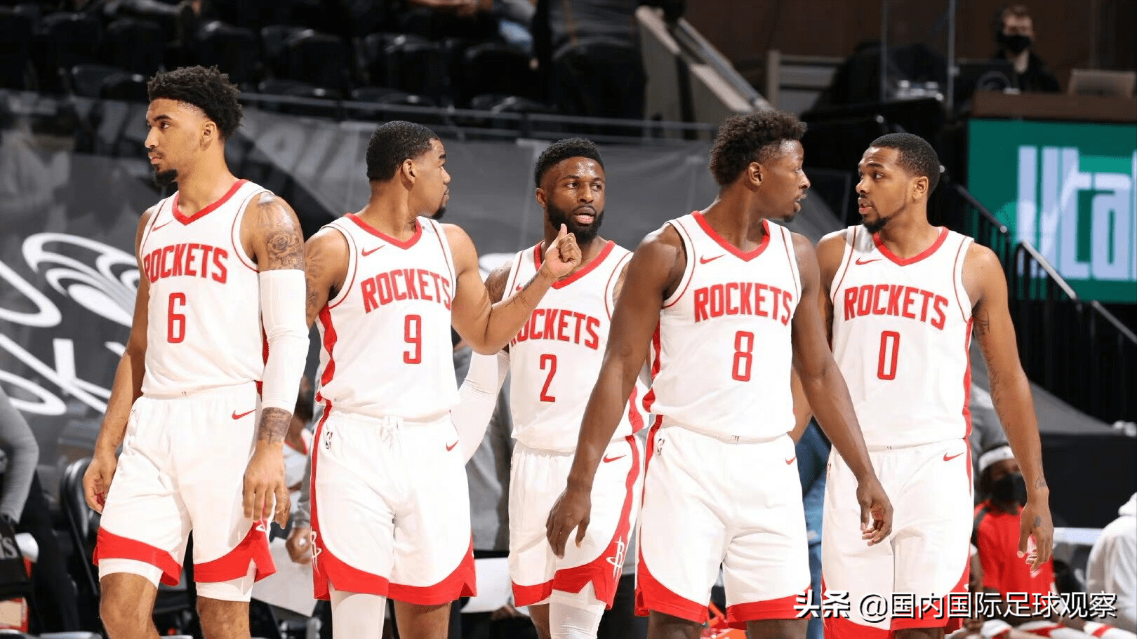 足球巴萨公布主力中场伤情，将缺阵一月（巴萨官宣主力中场受伤，预计缺席一个月）