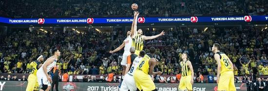 马卡：贝蒂斯为安东尼申请暂缓执行停赛处罚，以让其踢德比（马卡：贝蒂斯请求推迟安东尼停赛生效，力争让其出战德比）